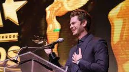 ¿Irá por el Oscar?: Andrew Garfield gana como mejor actor en los HCA Film Awards