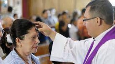 Iglesia y sus fieles cumplen ayuno en favor de Ucrania este Miércoles de Ceniza
