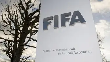 La FIFA y la UEFA suspenden a Rusia de todas las competiciones y no irán al Mundial La FIFA y la UEFA suspenden a Rusia de todas las competiciones y no irán al Mundial