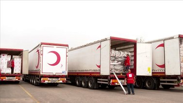 Ucrania recibe un convoy con ayuda humanitaria de ONG turca