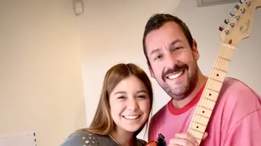 Caraqueña cumple su sueño de ser guitarrista y trabaja con Adam Sandler Caraqueña cumple su sueño de ser guitarrista y trabaja con Adam Sandler