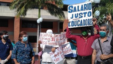 Maestros exigen firmar la nueva convención colectiva