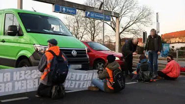 Activistas por el clima alemanes anuncian bloqueo de aeropuertos Activistas por el clima alemanes anuncian bloqueo de aeropuertos