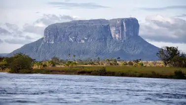 Pemones: La fiesta realizada en Tepuy Kasuri es una profanación Pemones: La fiesta realizada en Tepuy Kasuri es una profanación