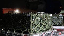 Llegan a Ucrania 90 toneladas de armas y municiones enviadas por EE.UU.