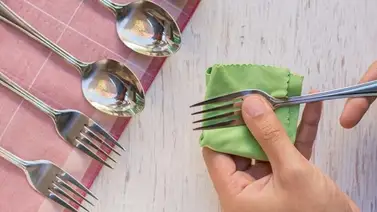 Devuélvele el brillo a tus cubiertos de acero inoxidable Devuélvele el brillo a tus cubiertos de acero inoxidable