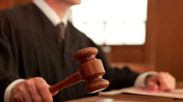Jurado de EEUU declara culpable a la policía que mató a un joven negro