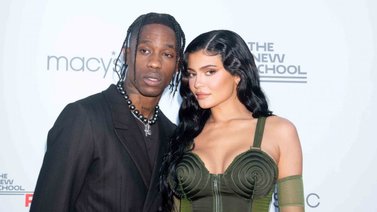 Kylie Jenner da a luz a su segundo hijo con Travis Scott
