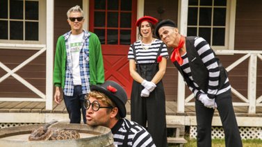 "Jackass Forever" domina la taquilla en EEUU