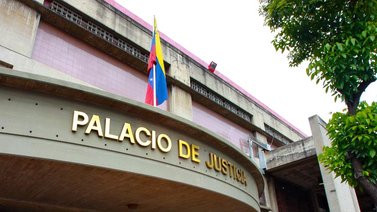 TSJ ratifica que contratos suscritos en divisas deben pagarse en bolívares