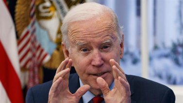 Biden ordena a aseguradoras cubrir gratis 8 test caseros al mes por persona