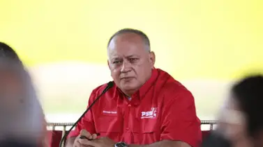 Chavismo pedirá lista de quienes firmen para activar revocatorio a Maduro Chavismo pedirá lista de quienes firmen para activar revocatorio a Maduro