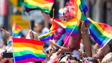 Trabajadores LGBT en EEUU ganan un 10 % menos que la media Trabajadores LGBT en EEUU ganan un 10 % menos que la media