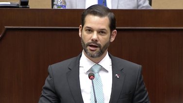 Ministro panameño contrae COVID-19 en medio ola de contagios