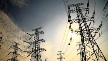 El Gobierno recupera servicio eléctrico tras "arremetida"