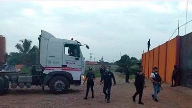 Detenidas tres personas por tráfico de combustible hacia Colombia