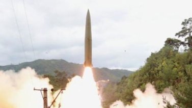 Corea del Norte volvió a lanzar sus últimos misiles desde un tren