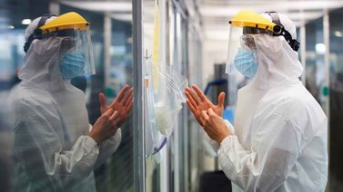 OMS: Es prematuro considerar la COVID-19 como enfermedad endémica
