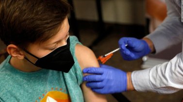 FDA aconseja vacunar con Pfizer a niños de 5 a 11 años en EEUU