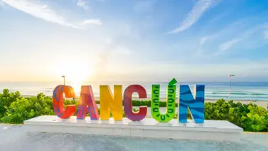 Canadienses en fiesta COVID se quedan varados en Cancún Canadienses en fiesta COVID se quedan varados en Cancún