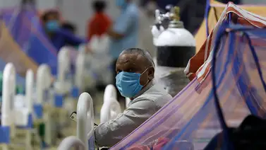 Nueva ola de COVID-19 bate récords y supera los dos millones de casos diarios Nueva ola de COVID-19 bate récords y supera los dos millones de casos diarios