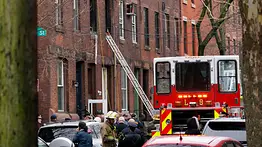 Un incendio deja trece muertos en un edificio de Filadelfia