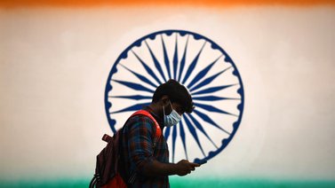 Tercera ola del coronavirus se asienta en India con 35 millones de casos
