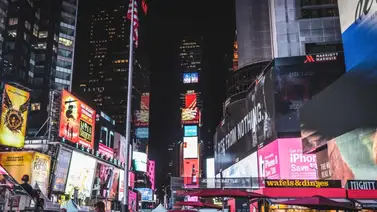 Musical "Mrs Doubtfire" de Broadway cierra temporalmente por oleada COVID Musical "Mrs Doubtfire" de Broadway cierra temporalmente por oleada COVID