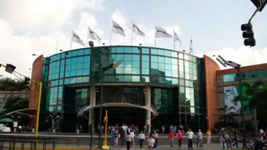 Muere adolescente al precipitarse desde el quinto piso del C.C Sambil Muere adolescente al precipitarse desde el quinto piso del C.C Sambil