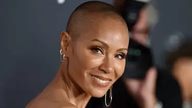 Jada Smith habla con naturalidad sobre su alopecia (+Video) Jada Smith habla con naturalidad sobre su alopecia (+Video)