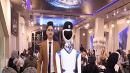 Restaurante en Irak utiliza meseros robots (+Video) Restaurante en Irak utiliza meseros robots (+Video)