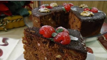 Torta negra y dulce de lechosa para fin de año