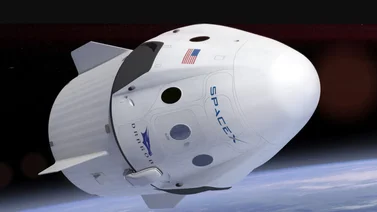 Cápsula Dragon de SpaceX se acopla con éxito a la EEI