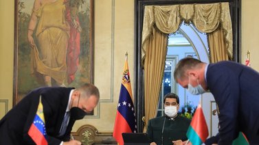 Venezuela y Bielorrusia firman cinco acuerdos de cooperación mutua
