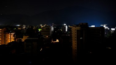 Venezuela sufre primer gran apagón del 2021