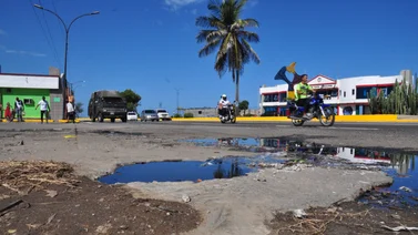 Megahueco "comecauchos" en sectores de La Guaira