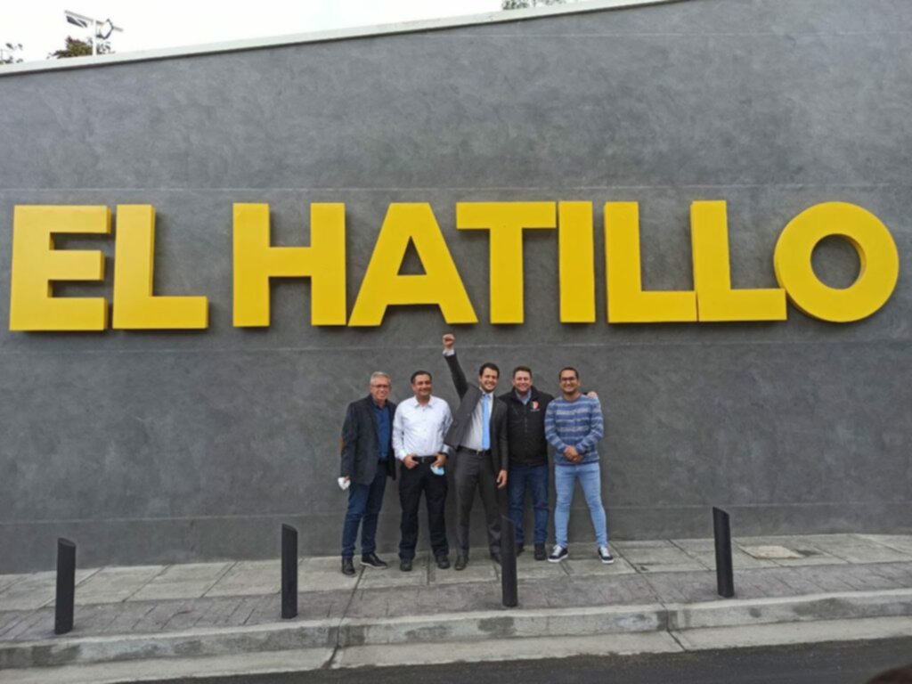 Inauguran nuevo terminal de pasajeros en El Hatillo Inauguran nuevo terminal de pasajeros en El Hatillo
