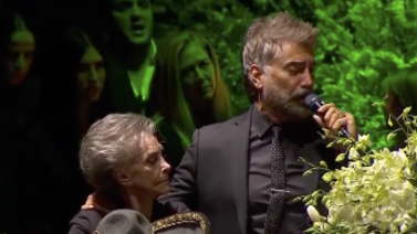 Alejandro Fernández canta junto al féretro de su padre (+Video)