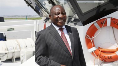 El presidente de Sudáfrica da positivo por COVID-19