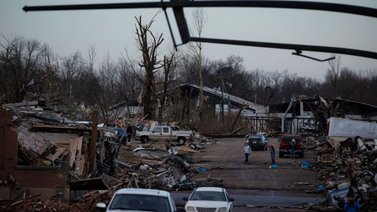 Una ola de 32 tornados azota fuertemente a Estados Unidos (+Fotos)
