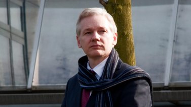Tribunal británico decide sobre la extradición a EEUU de Julian Assange