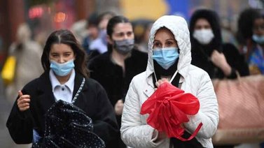 Pfizer: Los síntomas de la variante ómicron son más leves