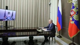 Putin dice a Biden que OTAN es responsable de tensión en Ucrania