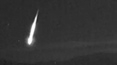 Meteorito sobrevuela a gran velocidad en el Mediterráneo al norte de África Meteorito sobrevuela a gran velocidad en el Mediterráneo al norte de África