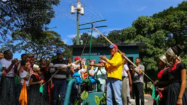El vital liquido llega a más de 17 mil personas en la reinauguración del Pozo Mamo en La Guaira El vital liquido llega a más de 17 mil personas en la reinauguración del Pozo Mamo en La Guaira