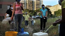 Maduro promete "resolver al 100%" los problemas del agua en el país