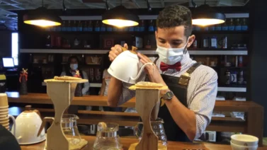 Cafetería Kaldi enciende la Navidad 2021 en Las Mercedes