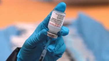 Moderna sitúa hipotético desarrollo de vacuna contra ómicron para 2022