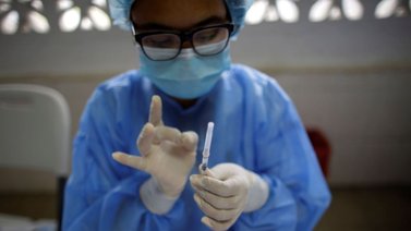 El Reino Unido detecta al menos dos contagios con la variante ómicron