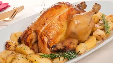 Pollo relleno con arroz y champiñones Pollo relleno con arroz y champiñones